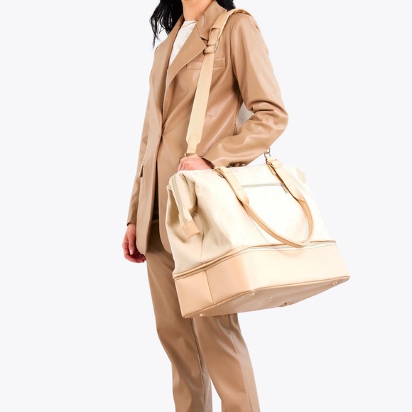 Beis Convertible Weekender in beige - Picture 2 of 10